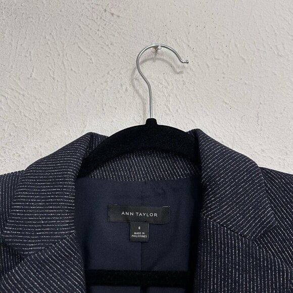 Ann Taylor Dark Blue Twill Blazer Jacket Size 8 Two Buttons Two Pockets Career - Picture 5 of 12